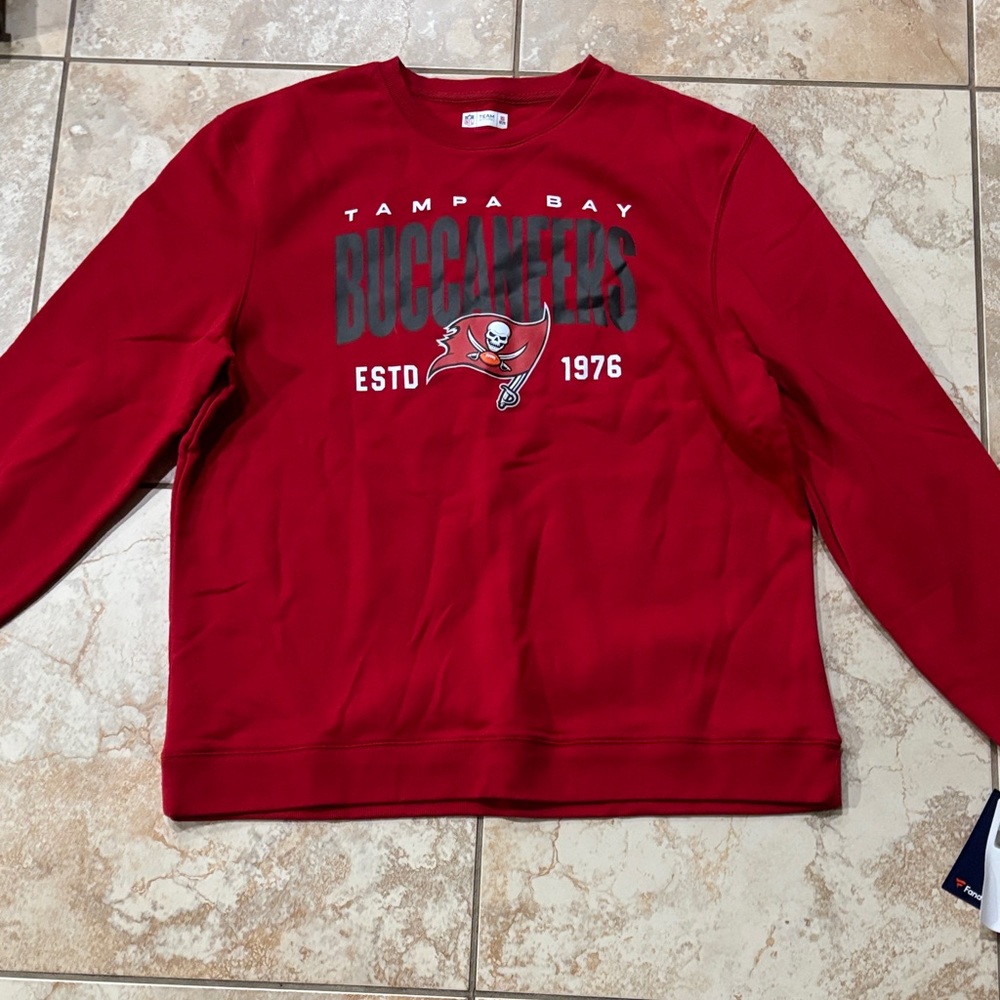 Tampa Bay Buccaneers Red Sweater